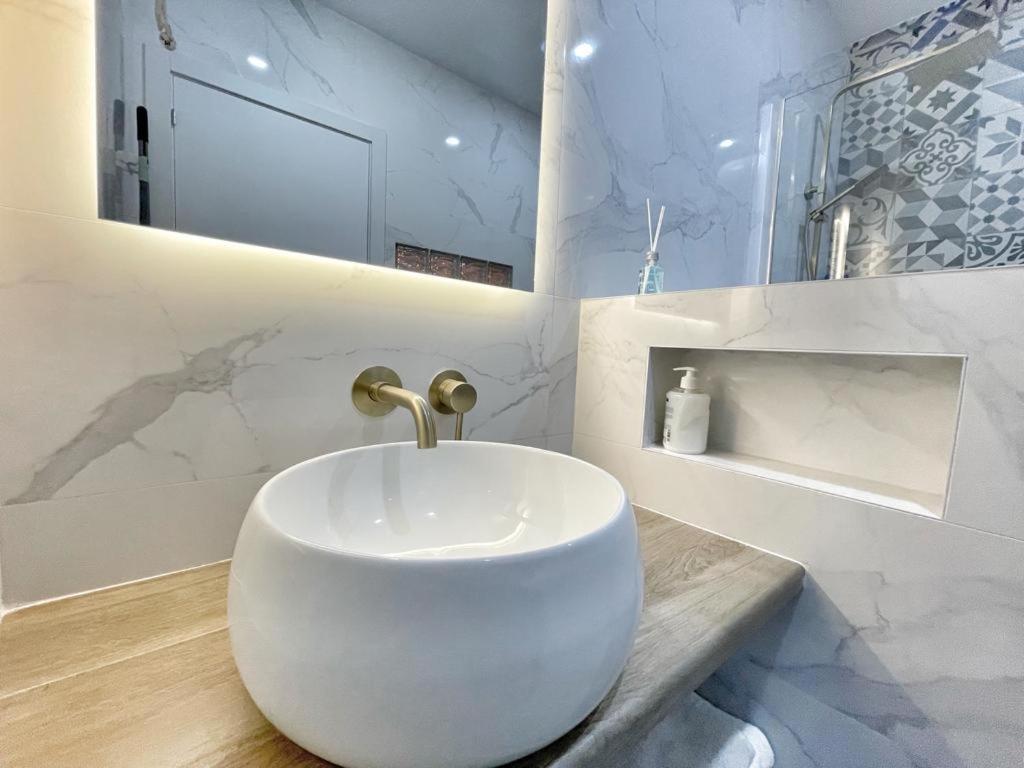Luna Ensuites Centro Málaga Esterno foto